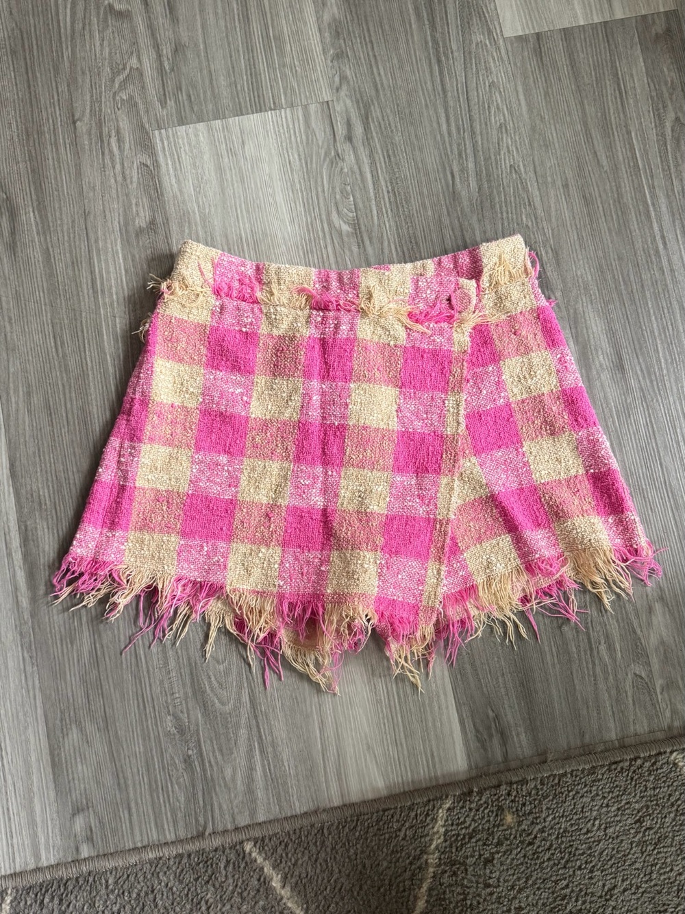 MSGM Pink Plaid Tweed Bouclé Fringe Shorts IT 42 Made in Italy